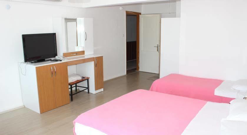 Hotel Ulke Γιάλοβα Εξωτερικό φωτογραφία